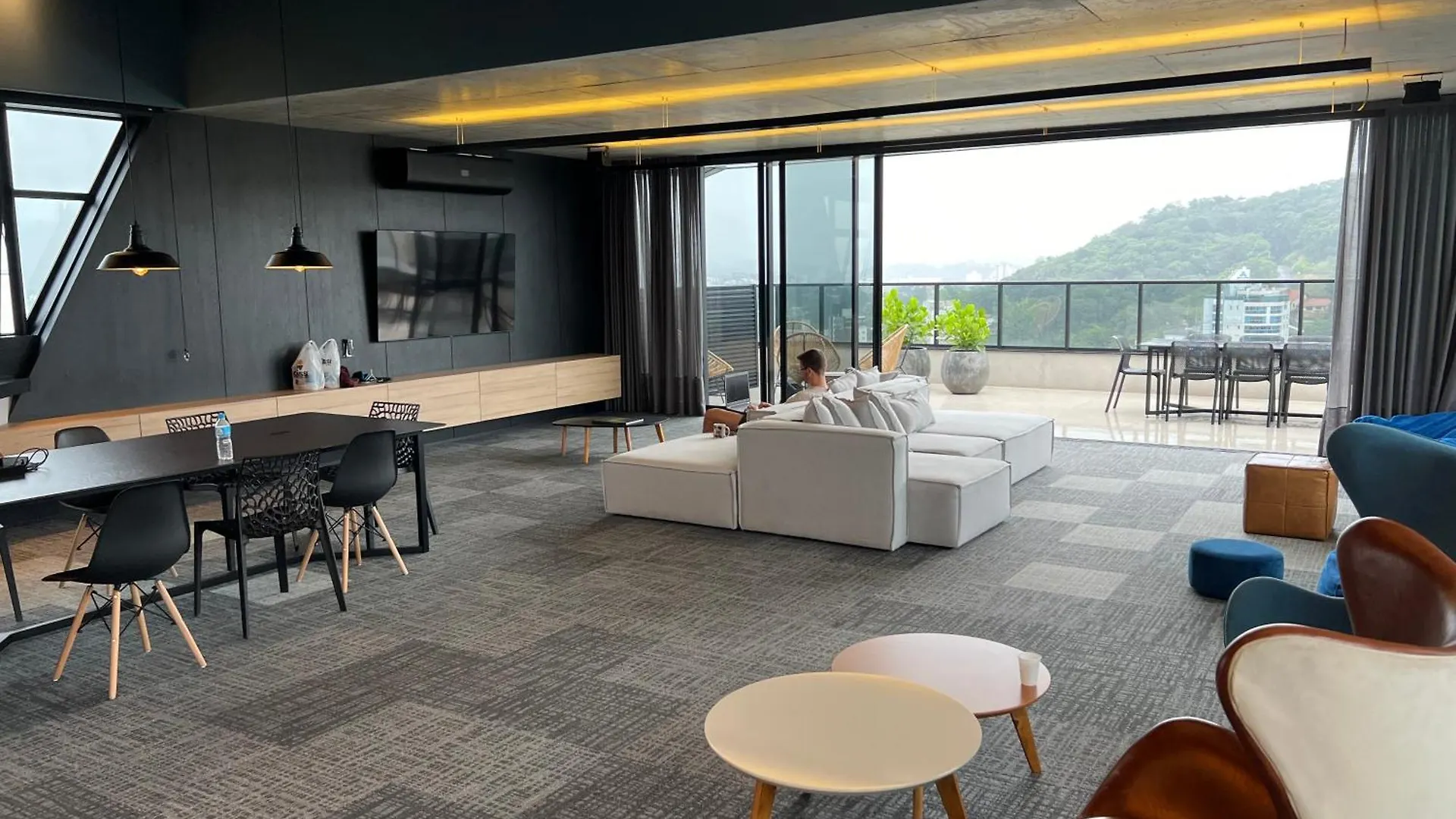 Apto Studio Confortavel, Proximo A Universidade Furb E Parque Da Oktoberfest - Apartamento Novo Em Predio Novo Блуменау Бразилия